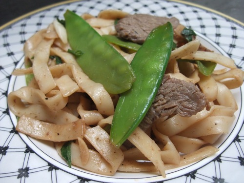 Stir Fried Shanghai Noodles with Beef title=