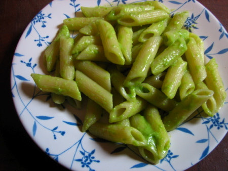 Pasta with Green Pea Pesto